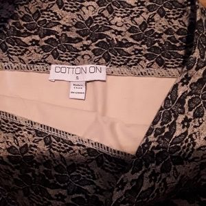 Adorable Mini Skirt! Gold and Black from London